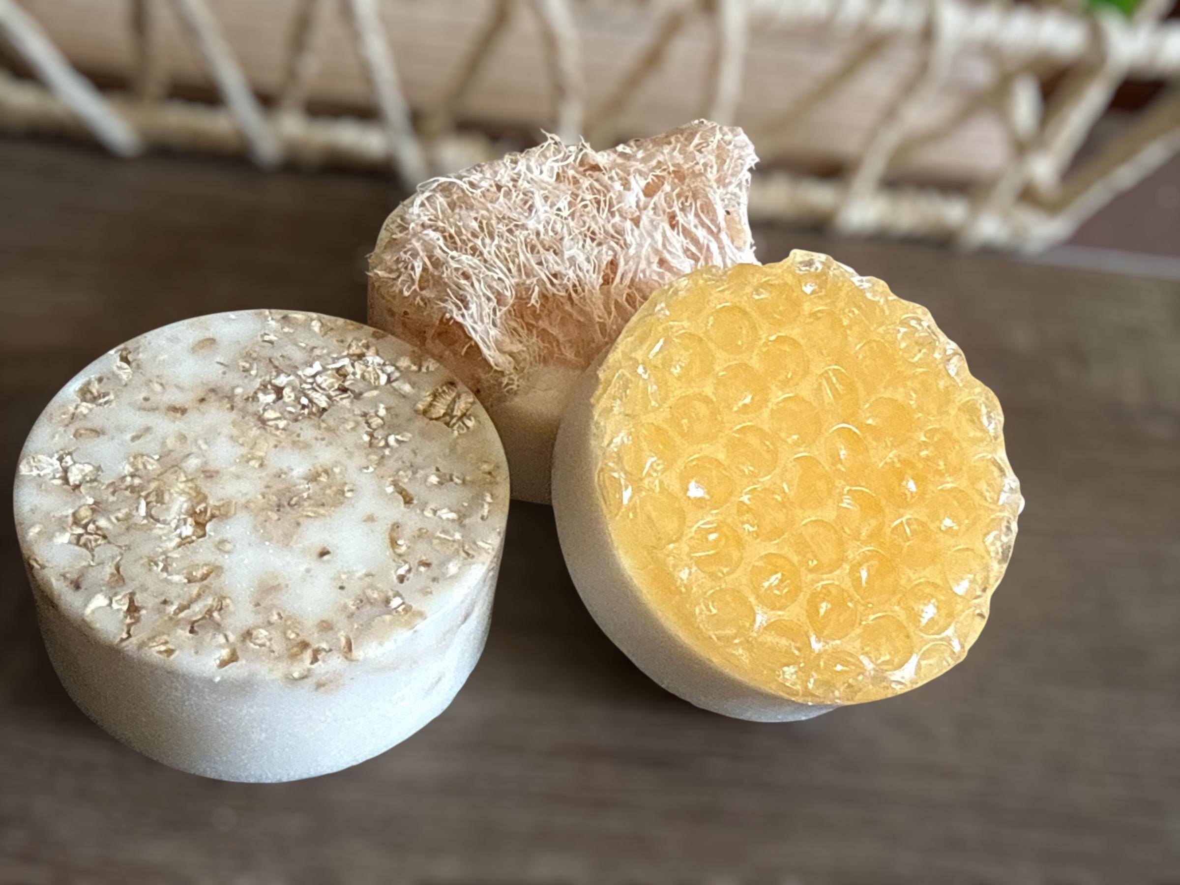 Goatmilk, Oat and Honey Round Bar Soap